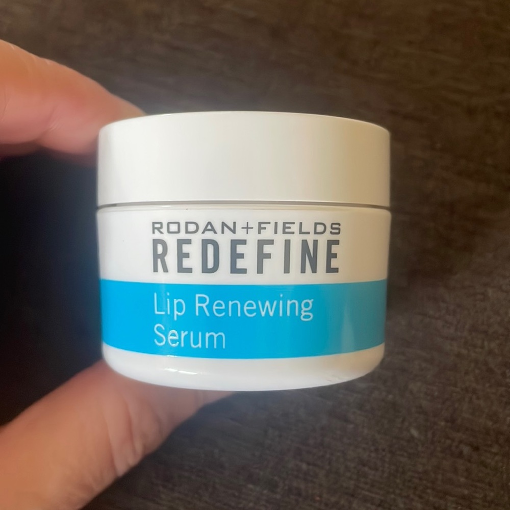 Rodan + Fields Lip Renewing Serum